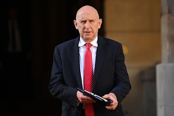 El ministro de Defensa Británico, John Healey, se disculpó con los afectados por la violación de datos.