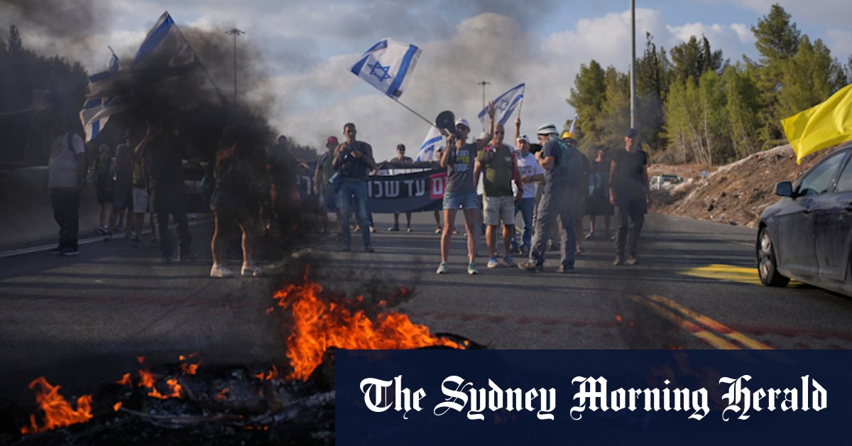 Las protestas contra la guerra estallan en todo Israel contra el plan de asalto de Benjamin Netanyahu