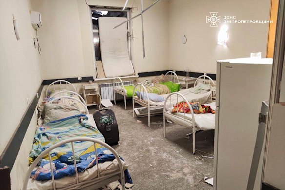 El Hospital de Maternidad está vacío después de la huelga de misiles.