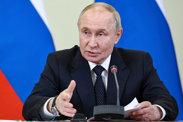 El presidente ruso, Vladimir Putin, presionó para una reunión con Trump a medida que se acercaba la 