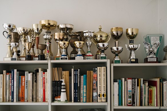 Los trofeos de Emma Maria Mazzenga en su casa en Padua, Italia.