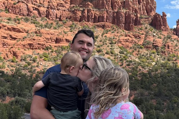 Una fotografía que Erika Kirk publicó en Instagram después de que su esposo fue asesinado.