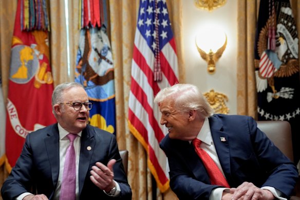 El primer ministro Anthony Albanese y Trump discutieron el acuerdo AUKUS durante su reunión del 20 de octubre en Washington.