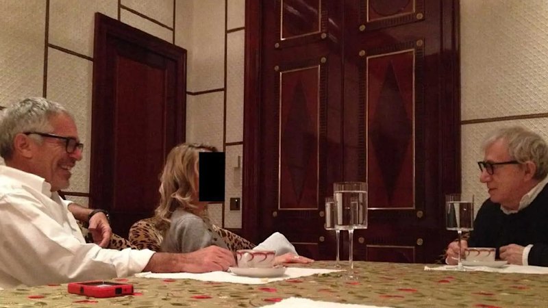 Woody Allen no se arrepiente de su amistad con Epstein